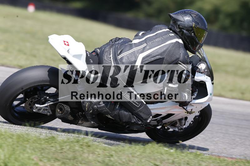 /45 10.08.2025 Plüss Moto Sport ADR/Freies Fahren/backside